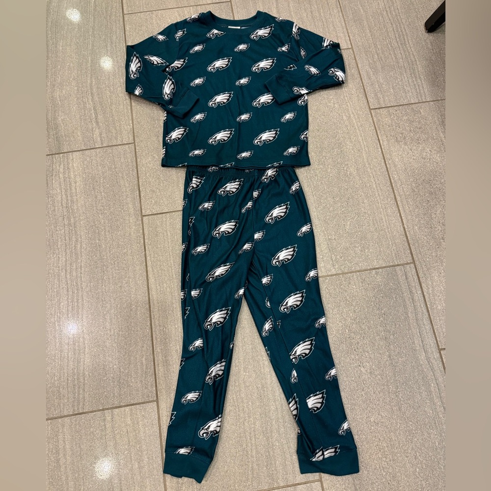 EAGLES cotton pajamas in excellent condition- maybe never worn.